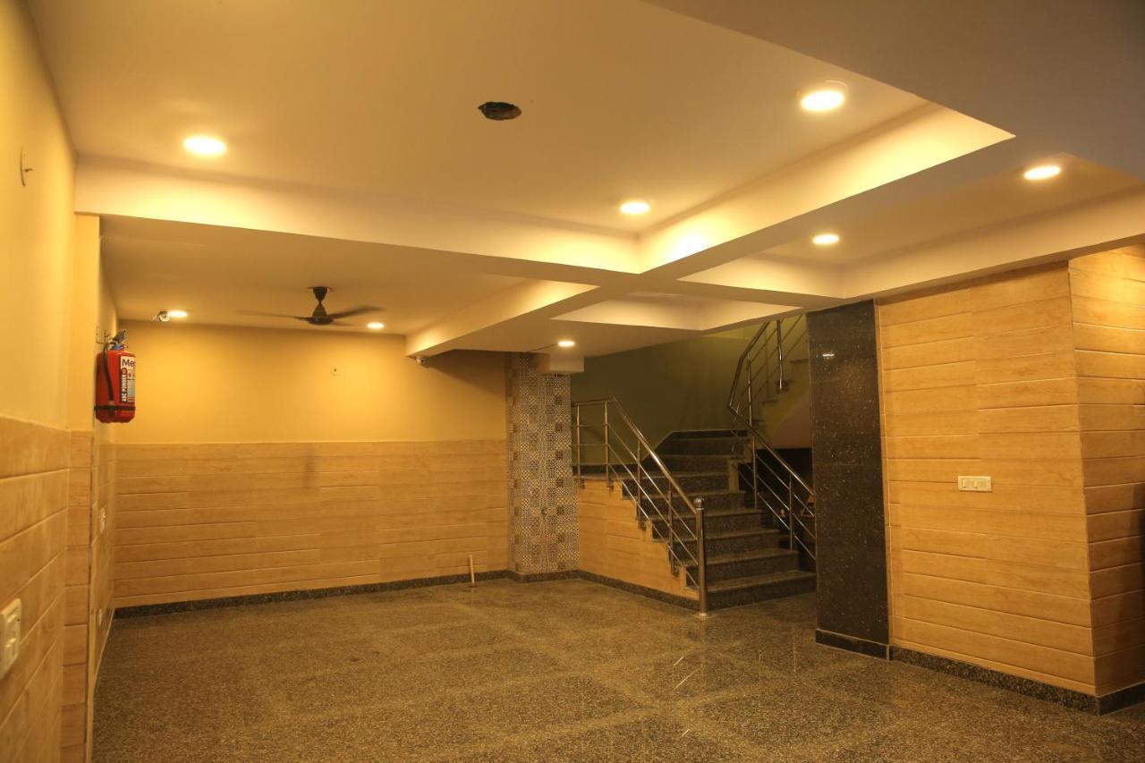 Casa Central New Delhi Bagian luar foto